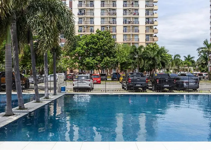 アパート Airport Haven Condotel - Near Mactan-cebu Airport 13 Mins Ride, Self Check-in, Wifi, Netflix, Pool And Balcony View マクタン